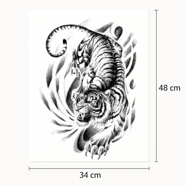 Tatouage dos tigre chasseur